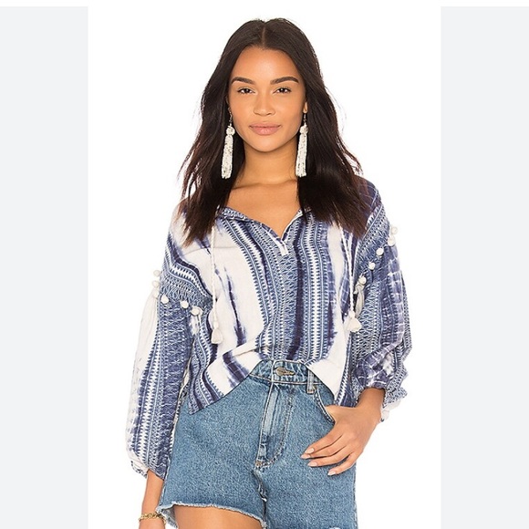 Saylor Dorothea Blue and White Top - Picture 1 of 5